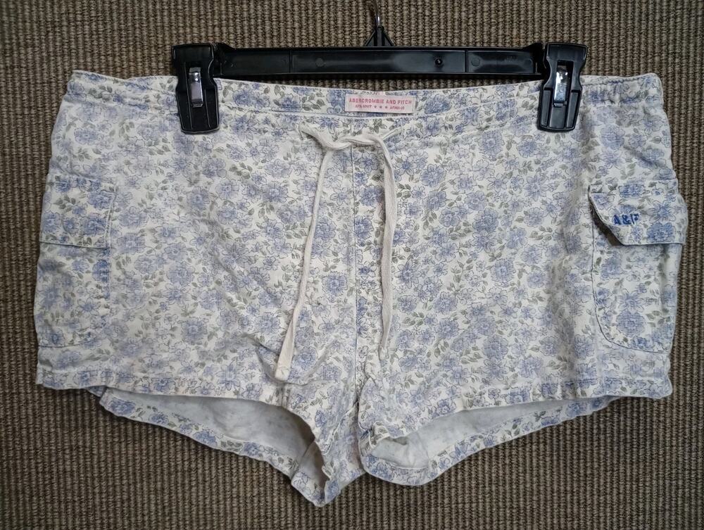 vintage Y2K Abercrombie & Fitch cargo shortie shorts blue Floral Linen Medium